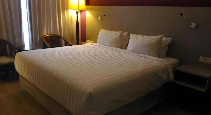 Kharisma Hotel 茉莉芬 外观 照片