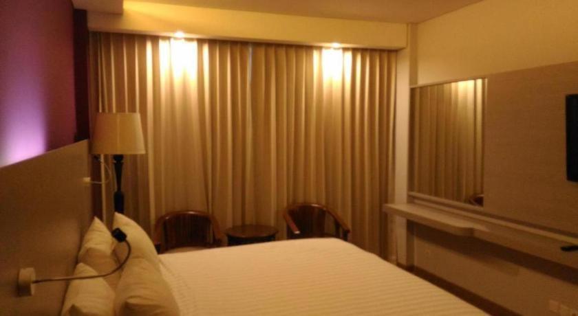 Kharisma Hotel 茉莉芬 外观 照片